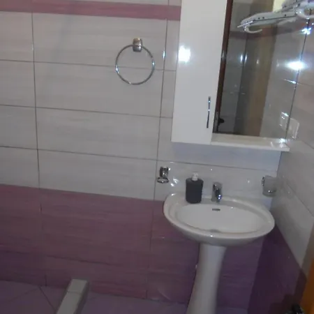 Zace アパート クサミル