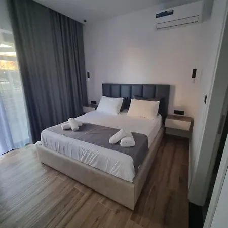 Zace * Ksamil
